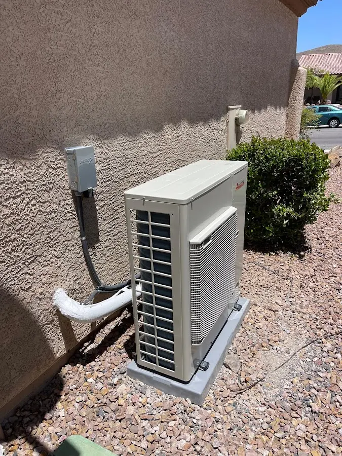 Residential air conditioning condenser unit in Bayshore Gardens